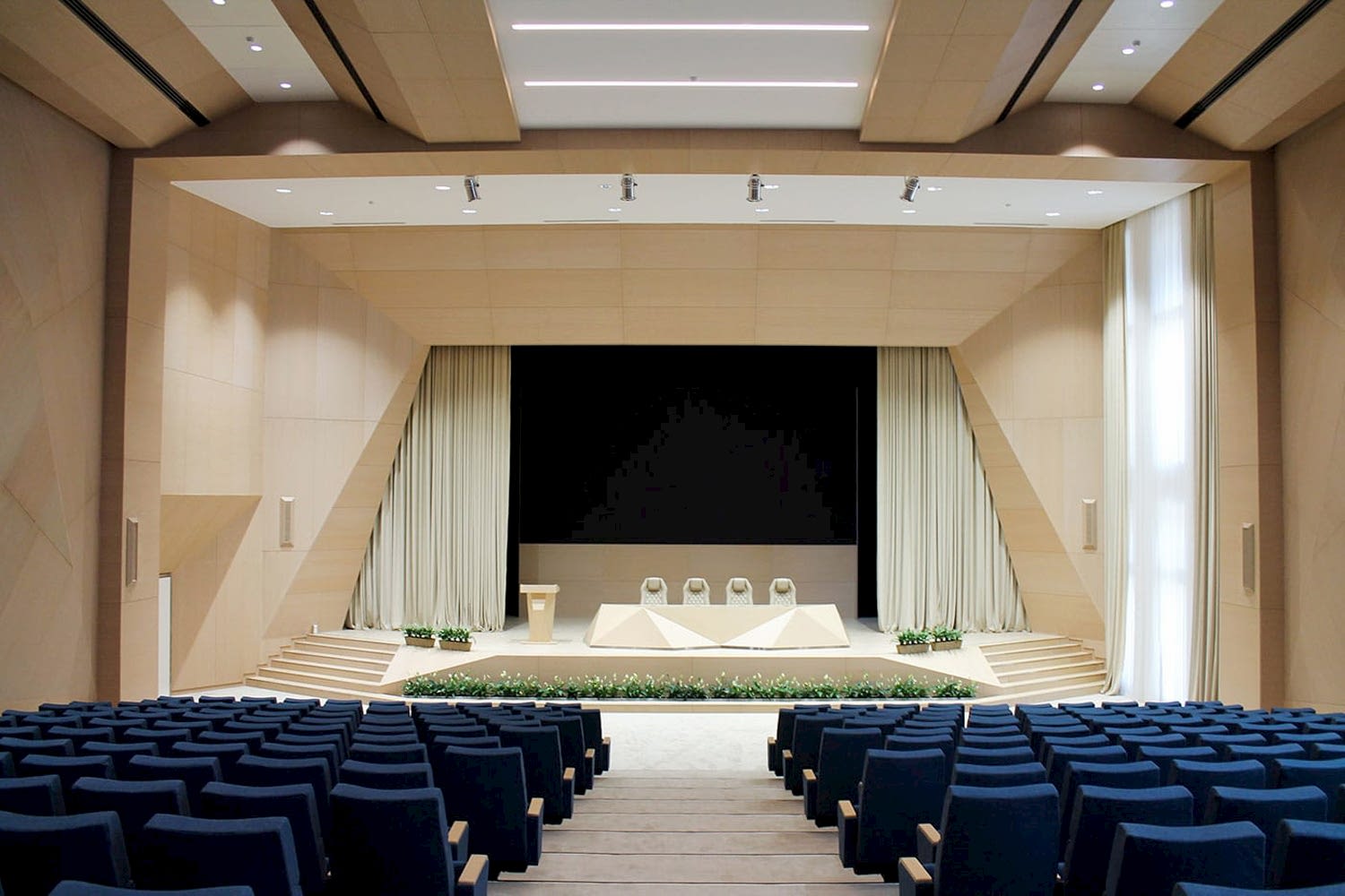 مركز Haydar Aliyev للشباب